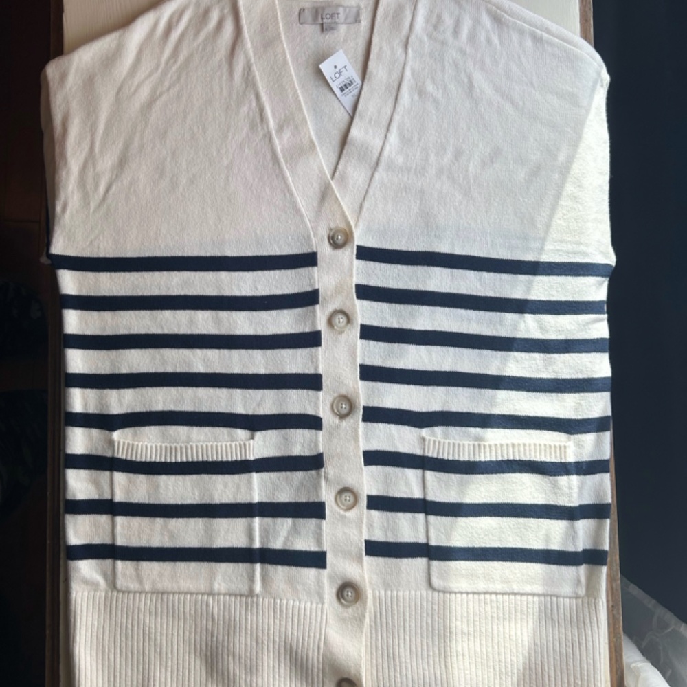 NWT LOFT XL White Navy Striped V-neck Women’s Cardigan Buttons Front Pockets - Picture 3 of 7